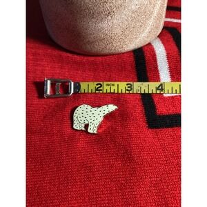 Artique Ltd Carolee Pollock Vintage Polar Bear Enamel Pin Spotted Animal Brooch